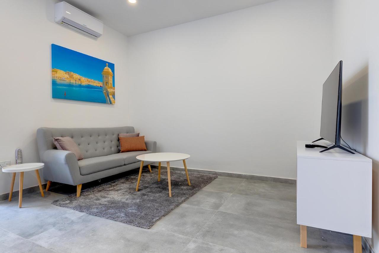Perfect Location, Idyllic 2Br Apartment Sliema Ngoại thất bức ảnh